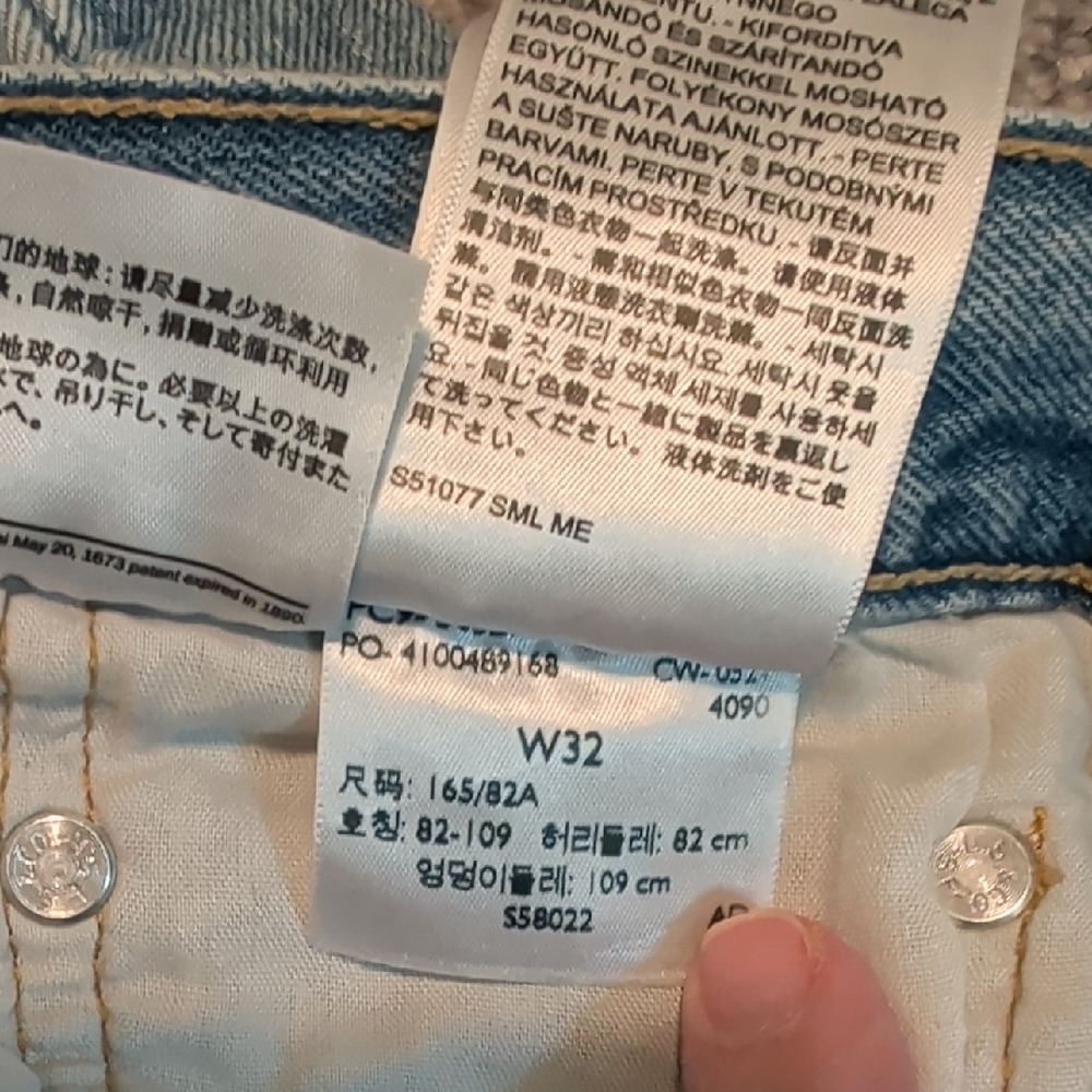 Levis 501 Button Fly Denim Shorts - Picture 6 of 8
